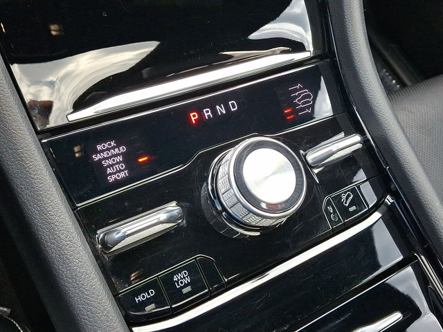 Used 2021 Jeep Grand Cherokee L Overland w/ Luxury Tech Group IV AWD/4WD image 13