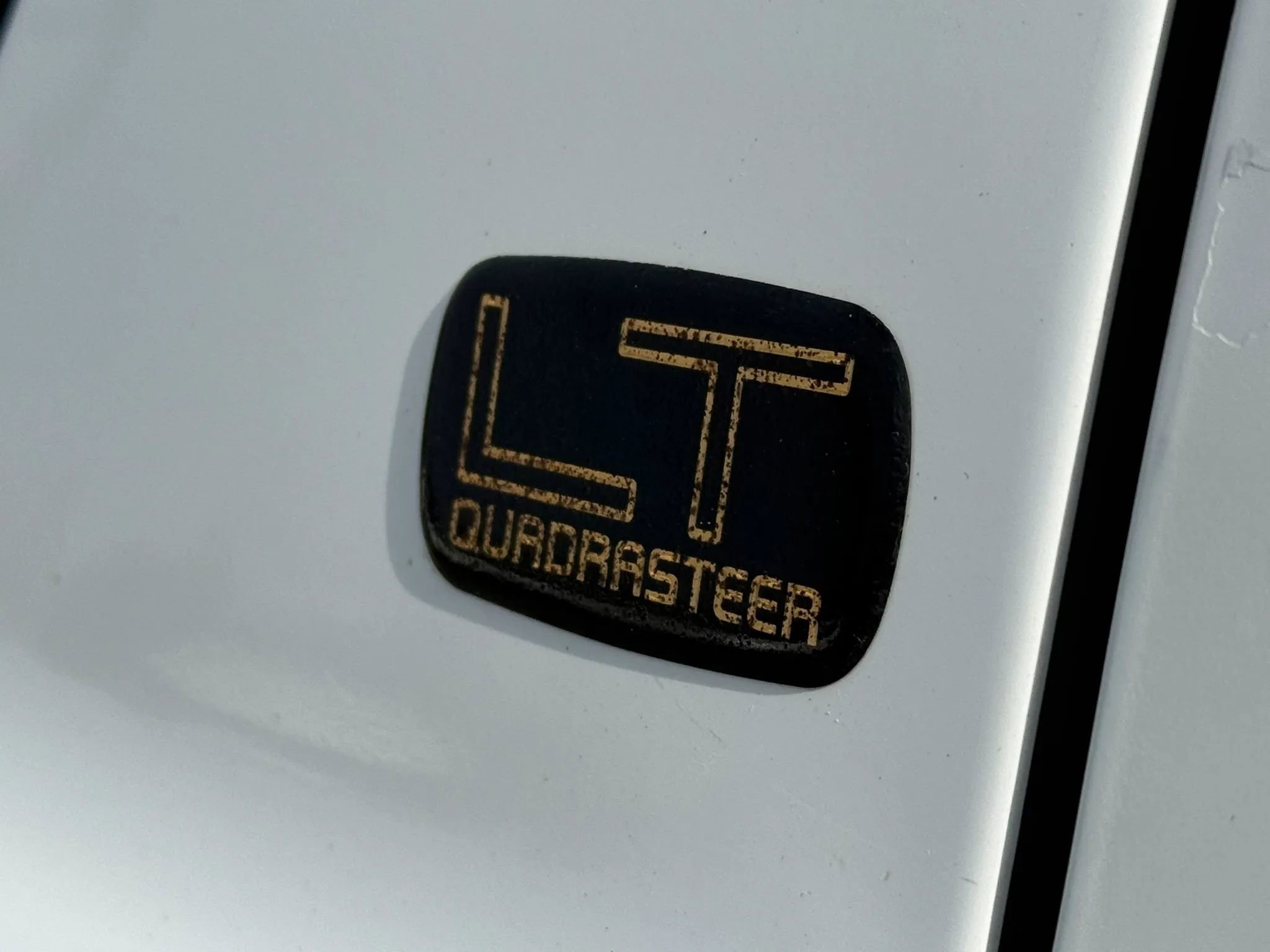Used 2003 Chevrolet Suburban 2500 LT w/ LT Preferred Equipment Group AWD/4WD image 12