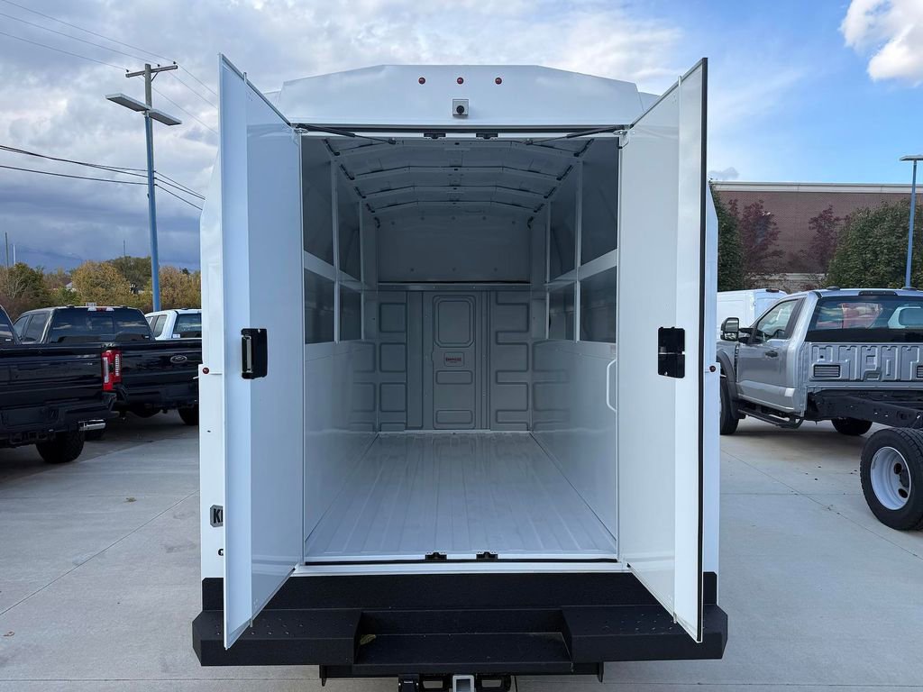 New 2026 Ford E-350 and Econoline 350 Super Duty w/ Power Equipment Group RWD image 10