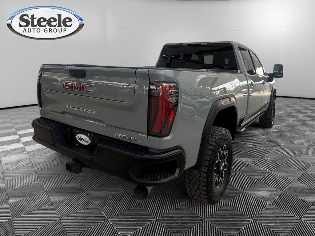 Used 2024 GMC Sierra 2500 AT4X image 5