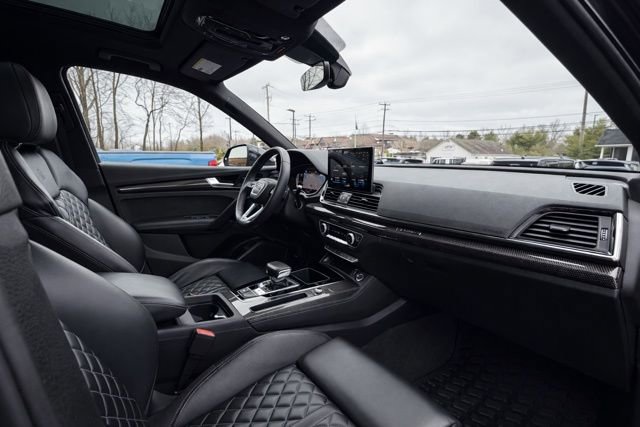 Used 2023 Audi SQ5 Premium Plus w/ Premium Plus Package image 15