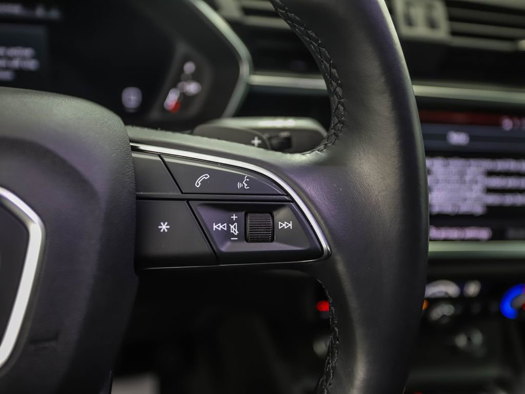 Used 2022 Audi Q3 2.0T Premium Plus w/ Premium Plus Package image 13