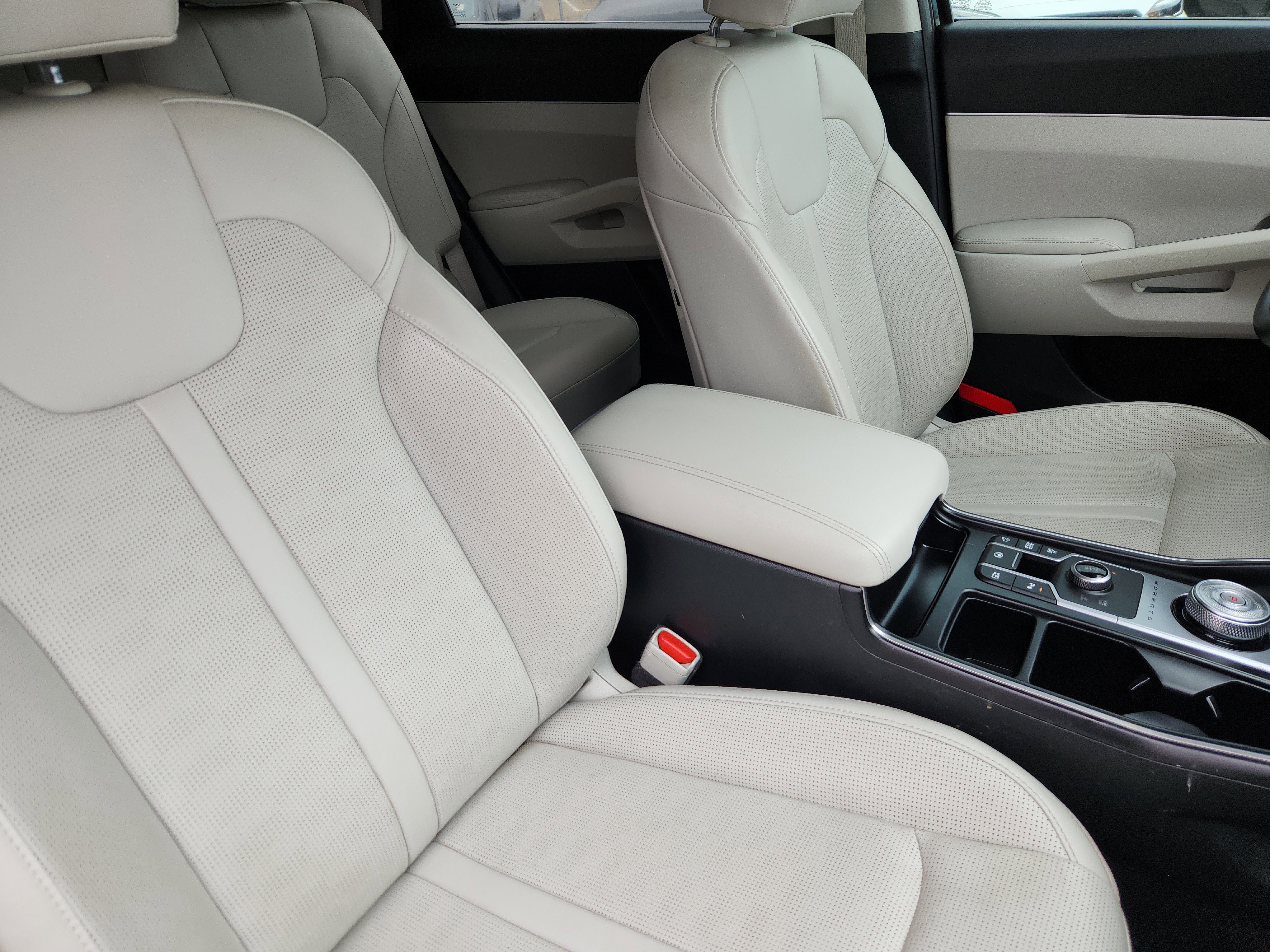 Used 2025 Kia Sorento EX AWD/4WD image 12