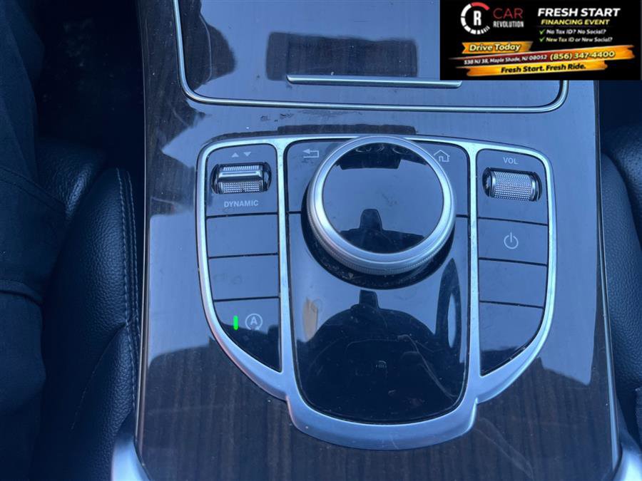 Used 2019 Mercedes-Benz C 300 4MATIC Sedan w/ Premium Package image 15