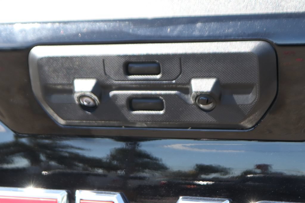 Used 2024 GMC Sierra 1500 AT4 w/ Technology Package AWD/4WD image 50