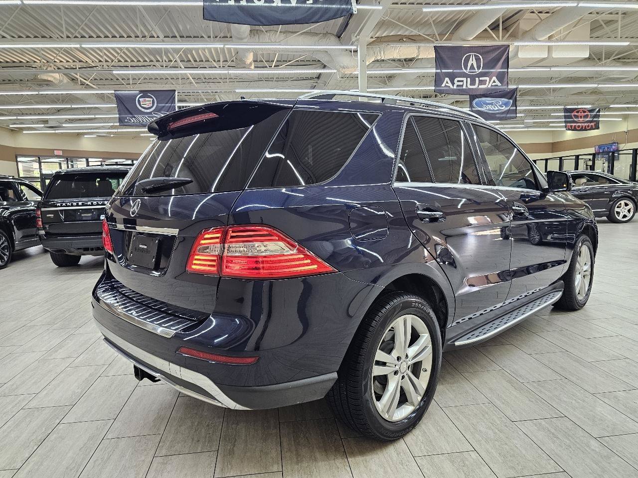 Used 2015 Mercedes-Benz ML 350 2WD w/ Premium 1 Package image 6