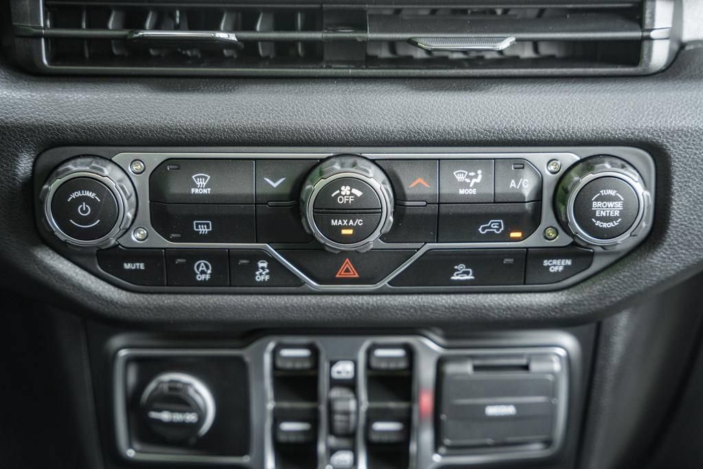 New 2025 Jeep Gladiator Sport AWD/4WD image 25
