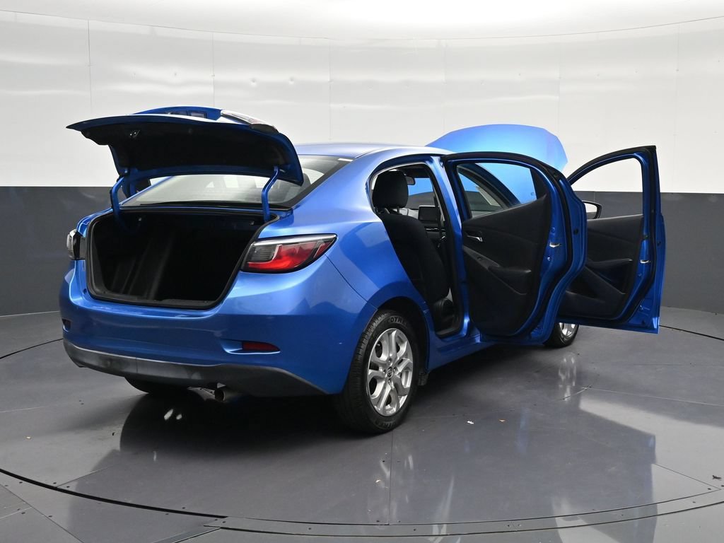 Used 2016 Scion iA FWD image 38