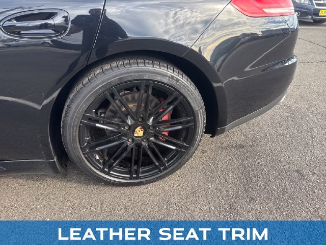 Used 2015 Porsche Panamera 4 AWD/4WD image 29