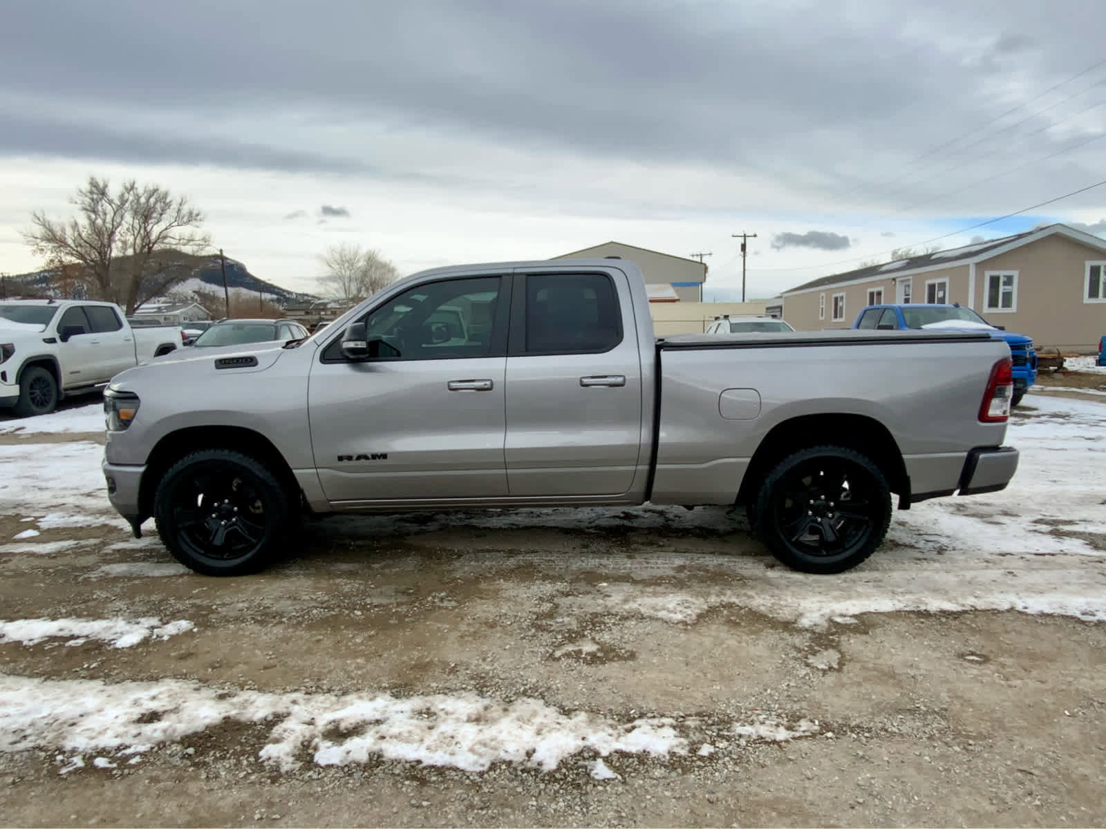Used 2022 RAM 1500 Big Horn w/ Night Edition image 2