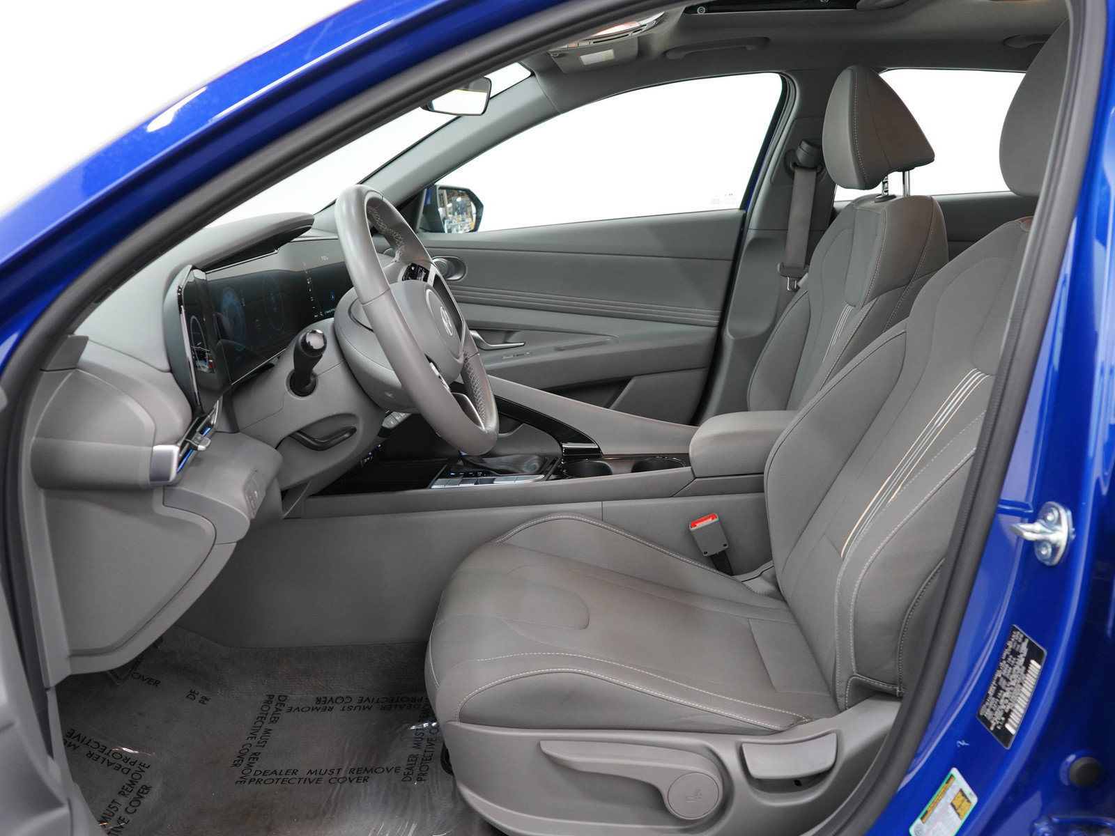 Used 2025 Hyundai Elantra SEL FWD image 23