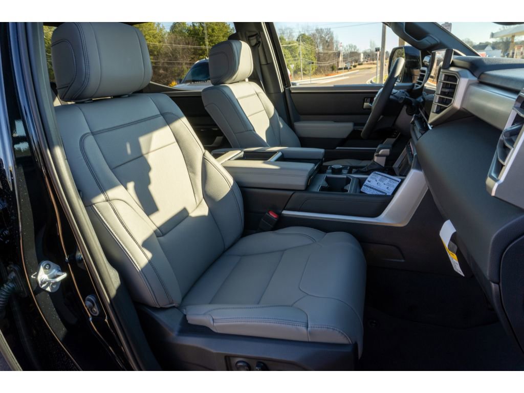 New 2026 Toyota Tundra Limited image 17