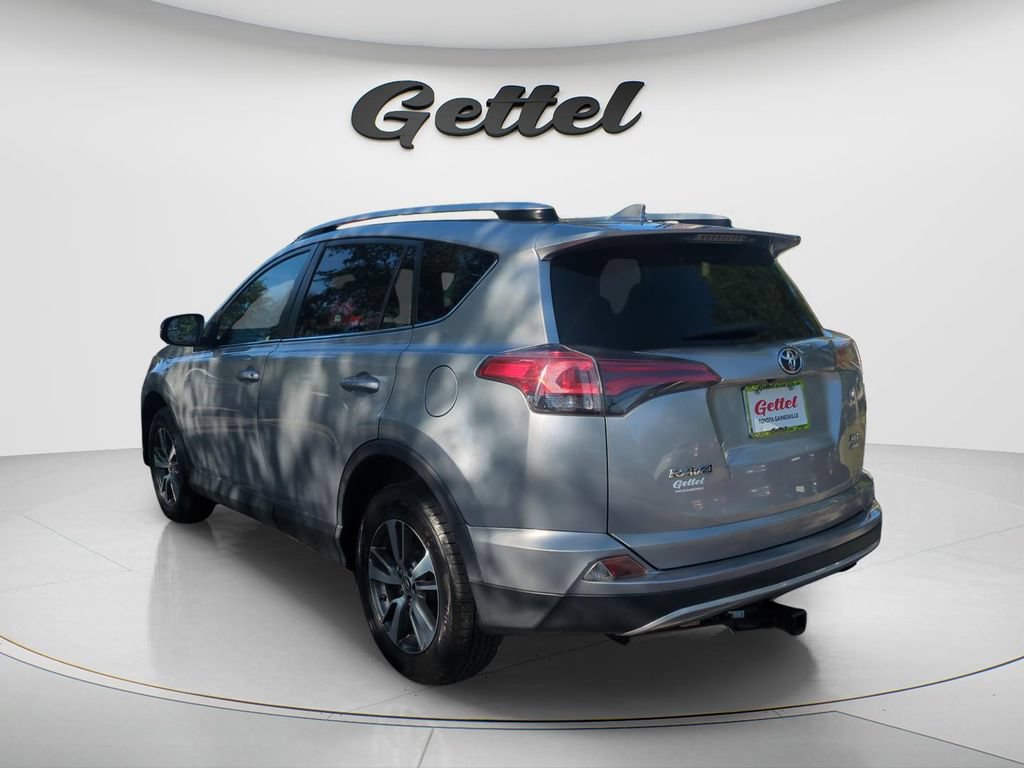 Used 2016 Toyota RAV4 XLE AWD/4WD image 7