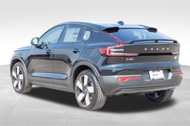 Used 2024 Volvo C40 P8 Recharge Plus w/ Climate Package image 9