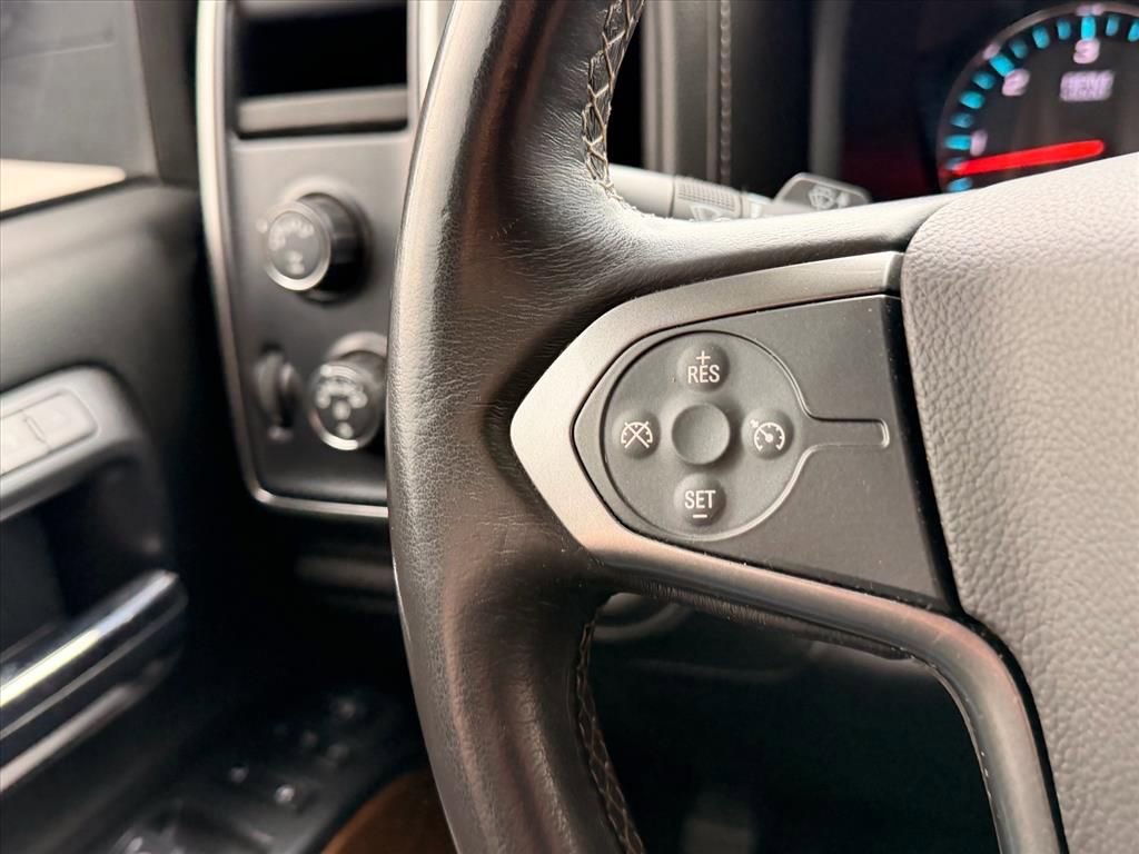 Used 2018 Chevrolet Silverado 1500 LTZ image 22