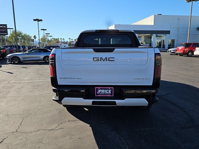 Used 2025 GMC Sierra EV Denali AWD/4WD image 7