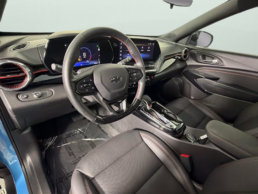 Certified 2025 Chevrolet Trax RS w/ Driver Confidence Package FWD image 19