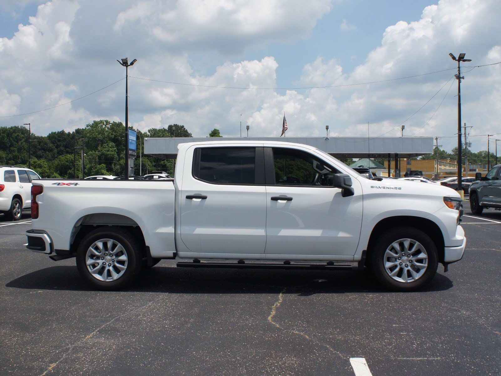 Used 2024 Chevrolet Silverado 1500 Custom AWD/4WD image 17
