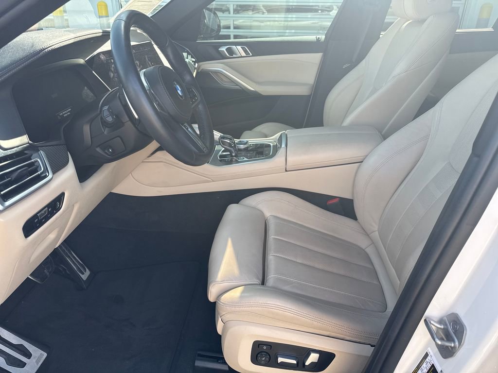 Used 2022 BMW X6 xDrive40i w/ Executive Package image 10