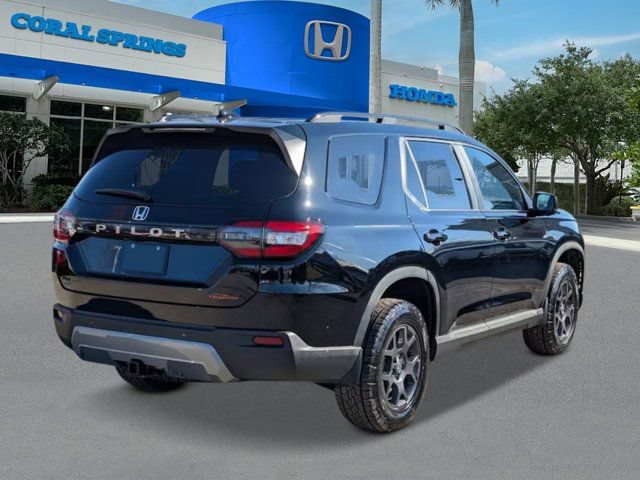 New 2026 Honda Pilot TrailSport image 5
