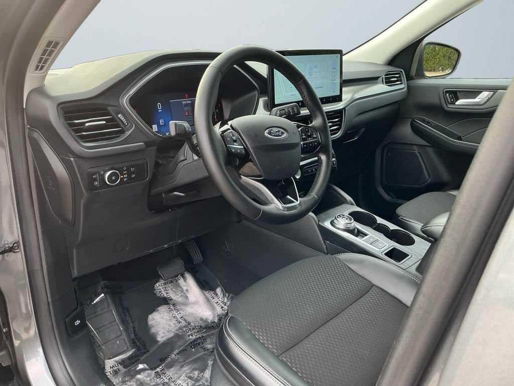 Used 2025 Ford Escape SE FWD image 11