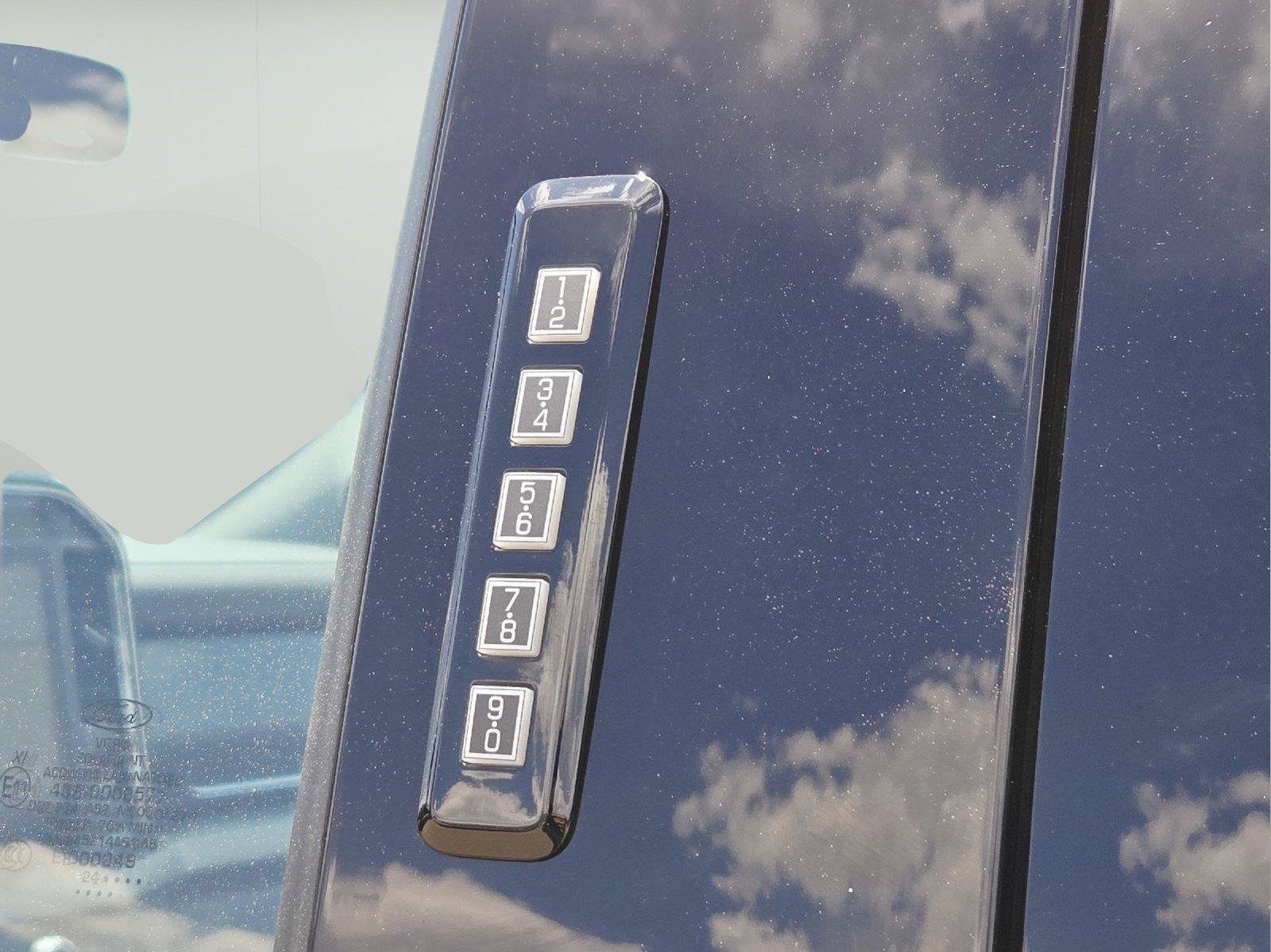 Used 2024 Ford F350 Lariat w/ Sport Appearance Package AWD/4WD image 12