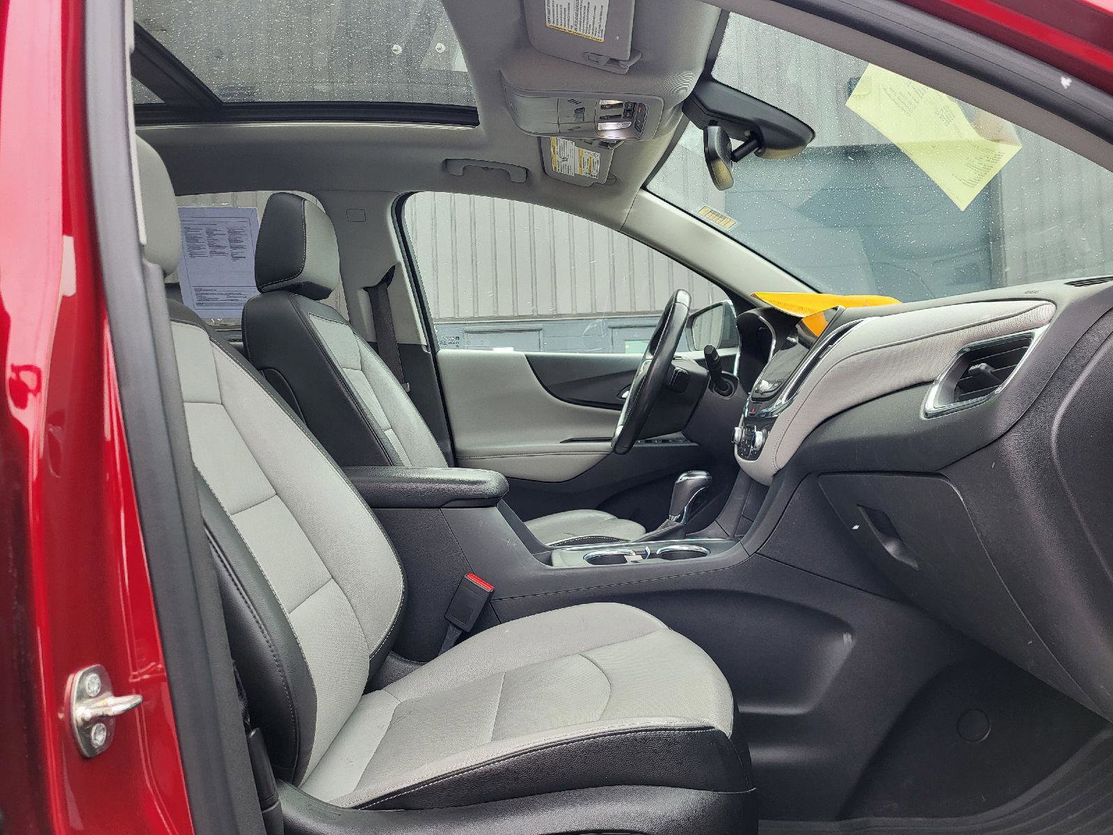Used 2019 Chevrolet Equinox Premier image 12