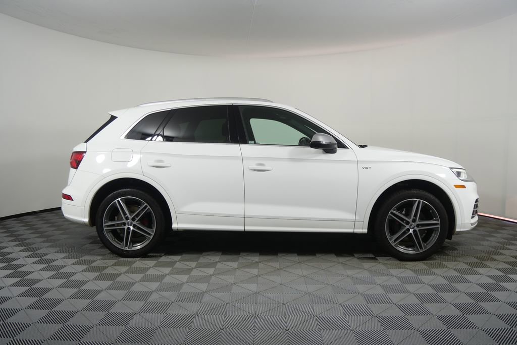 Used 2018 Audi SQ5 Premium Plus w/ Navigation Package AWD/4WD image 2