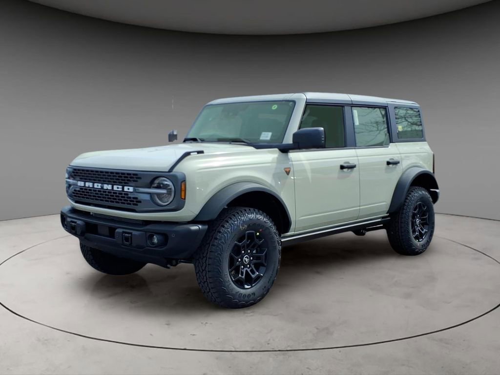 New 2026 Ford Bronco Badlands video 1