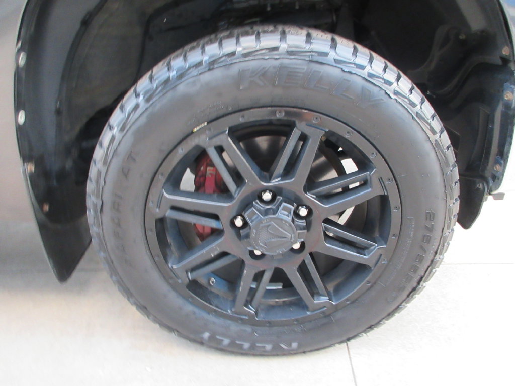 Used 2020 Toyota Tundra SR5 w/ SR5 Upgrade Package RWD image 9