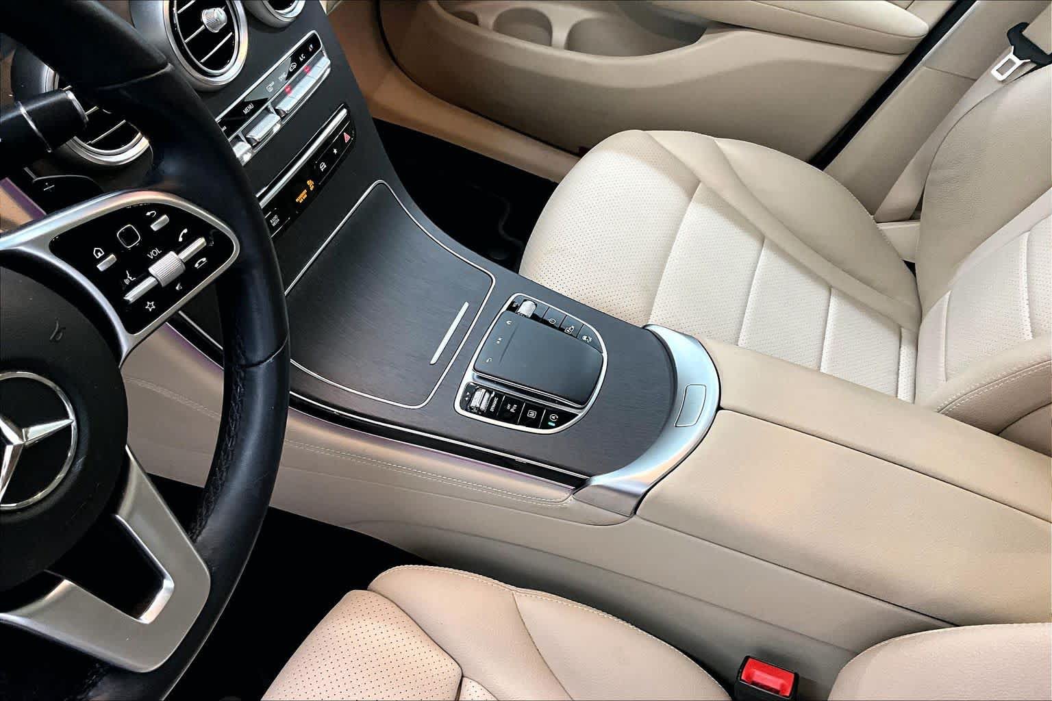 Used 2020 Mercedes-Benz GLC 300 image 16