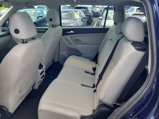 Certified 2023 Volkswagen Tiguan SE w/ Panoramic Sunroof Package FWD image 12