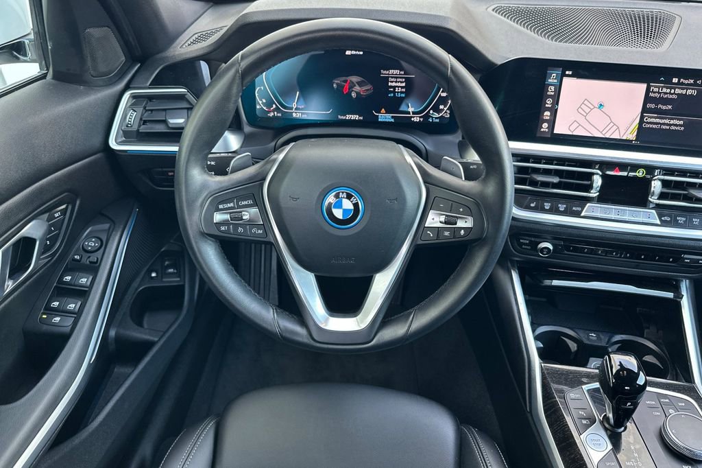 Used 2022 BMW 330e w/ Driving Assistance Package image 15