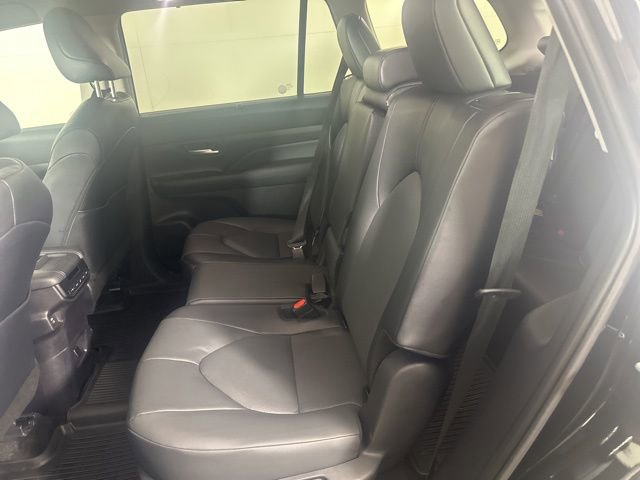 Used 2024 Toyota Grand Highlander XLE image 8
