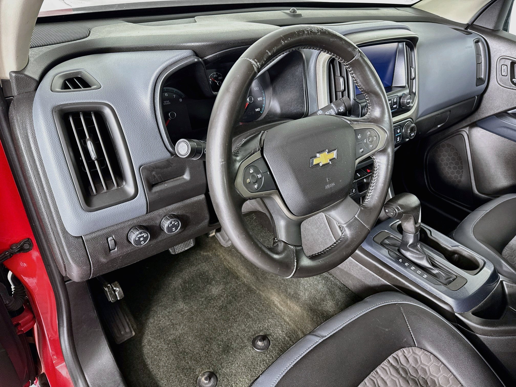 Used 2016 Chevrolet Colorado Z71 AWD/4WD image 9