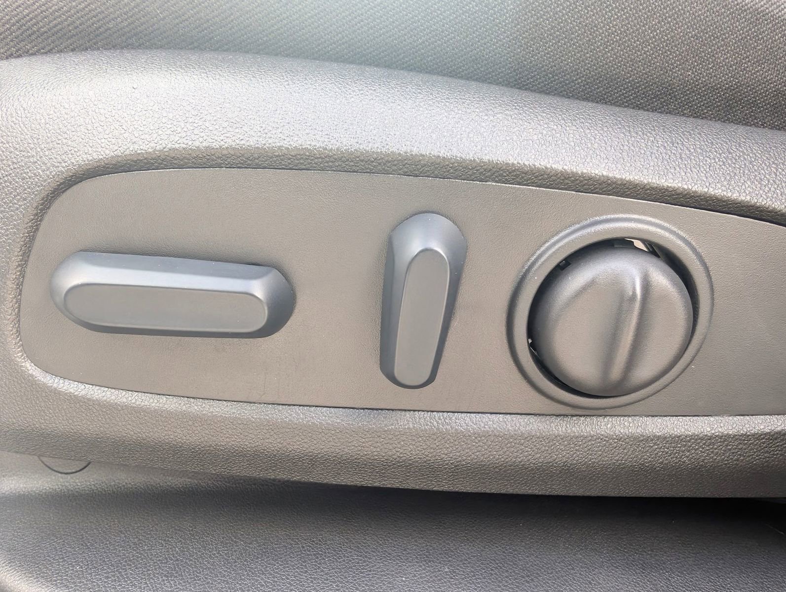 Used 2024 Chevrolet Equinox LT AWD/4WD image 11