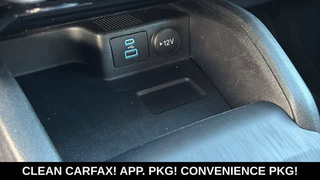 Used 2022 Ford Escape SE w/ SE Sport Appearance Package FWD image 20