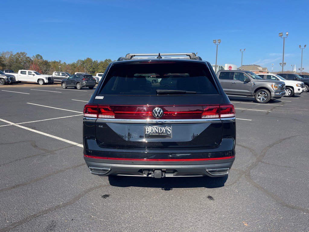 Used 2025 Volkswagen Atlas SE image 15