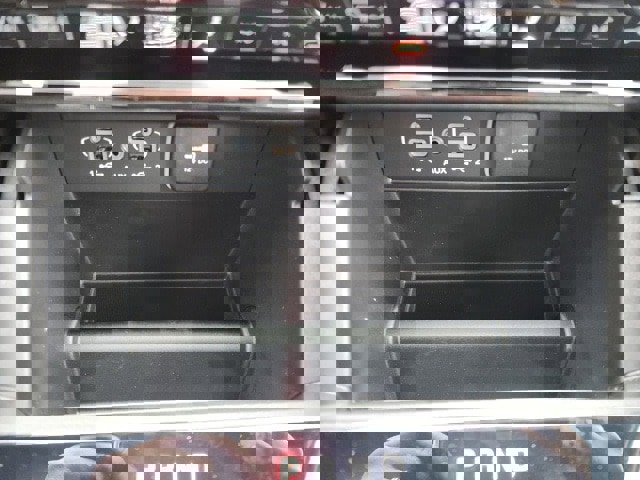 New 2025 Jeep Grand Cherokee Limited w/ Black Appearance Package image 9