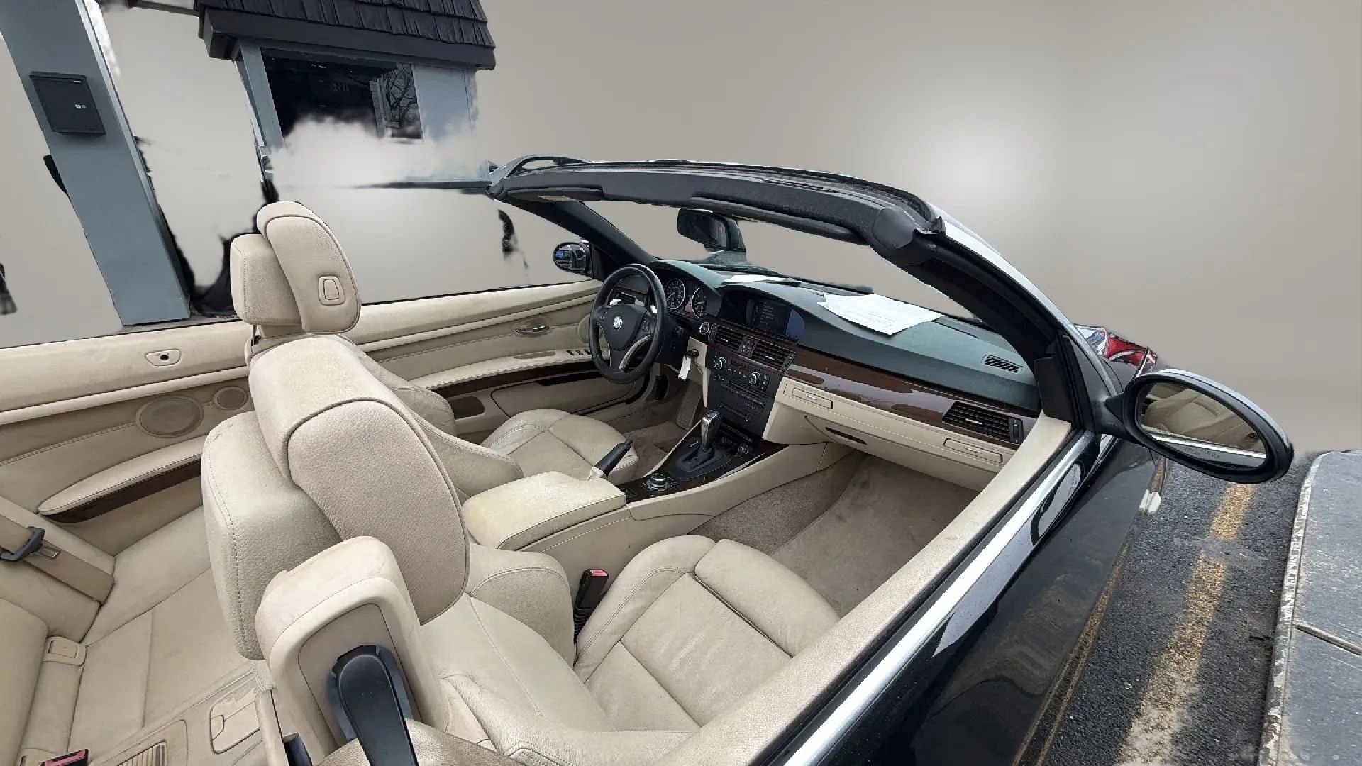 Used 2009 BMW 335i Convertible w/ Premium Pkg image 19