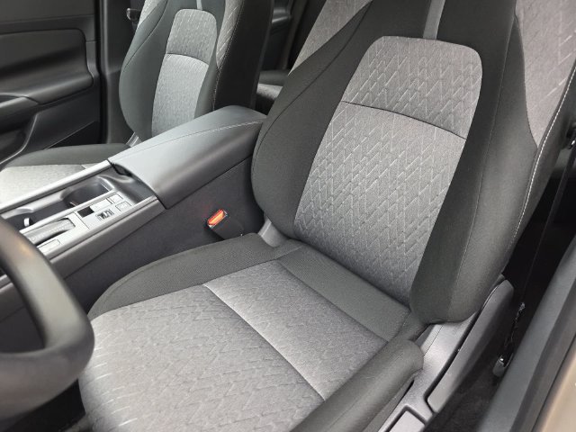 Used 2026 Nissan Sentra SV w/ Floor Mat Package FWD image 15