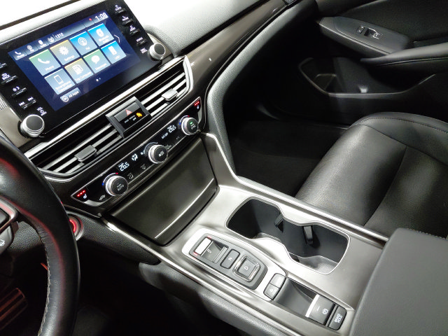 Used 2020 Honda Accord Sport image 29