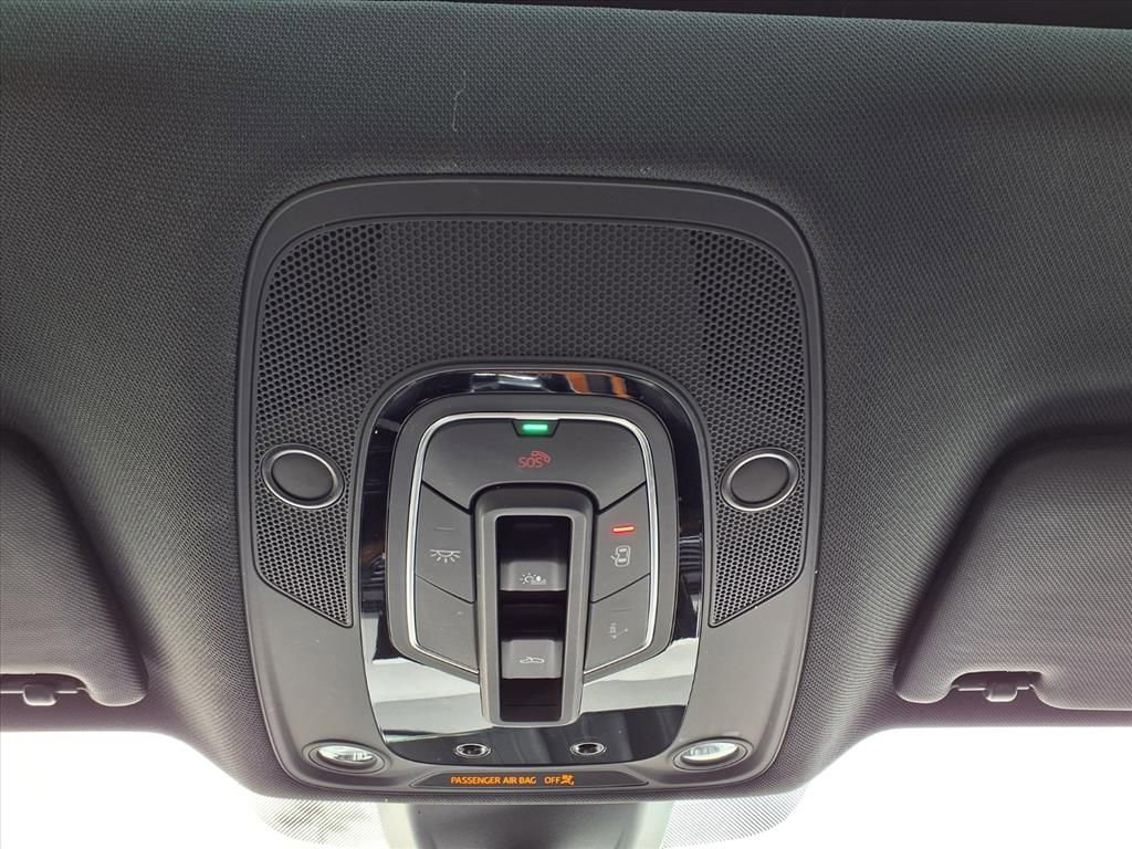 Used 2023 Audi Q5 2.0T Premium w/ Convenience Package image 20