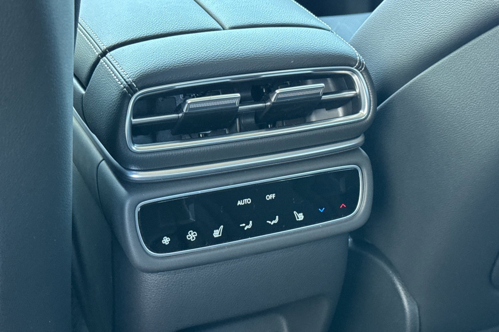 New 2026 Genesis GV80 3.5T Advanced image 13