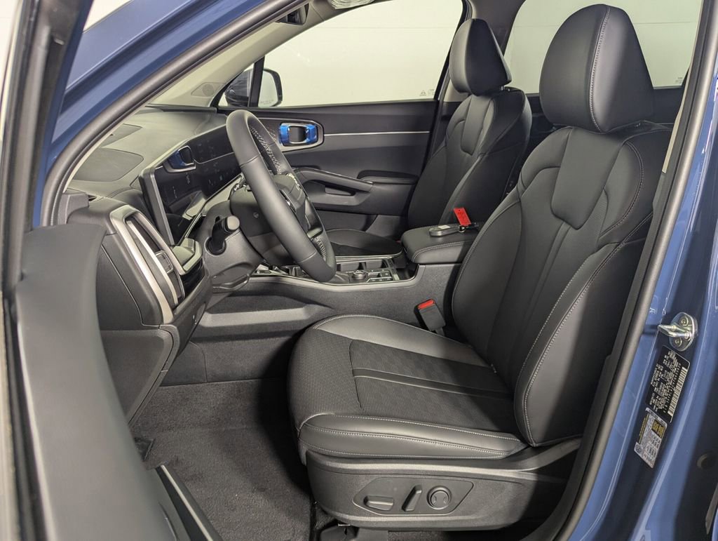 New 2026 Kia Sorento S w/ S Panoramic Sunroof Package FWD image 12