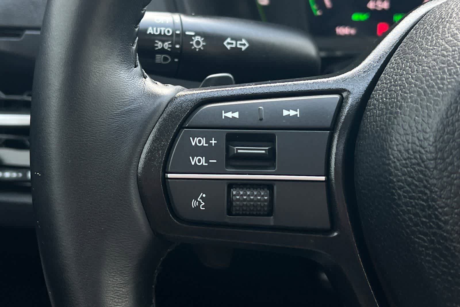 Used 2024 Honda Accord EX-L image 30