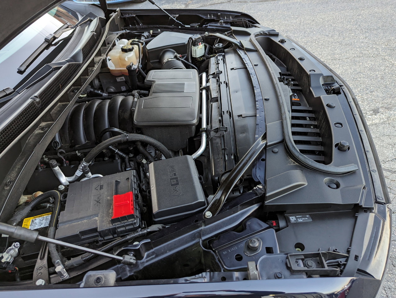 Used 2023 Cadillac Escalade Sport Platinum w/ LPO, Floor Liner Package image 51