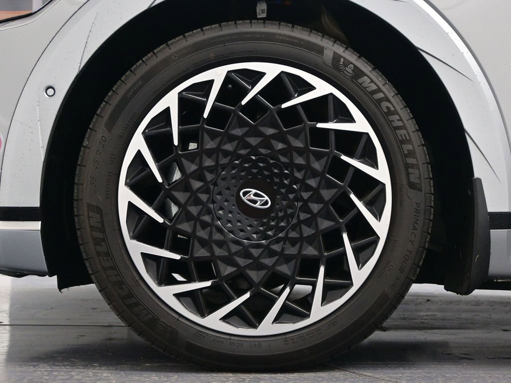 Used 2024 Hyundai Ioniq 5 Limited image 46