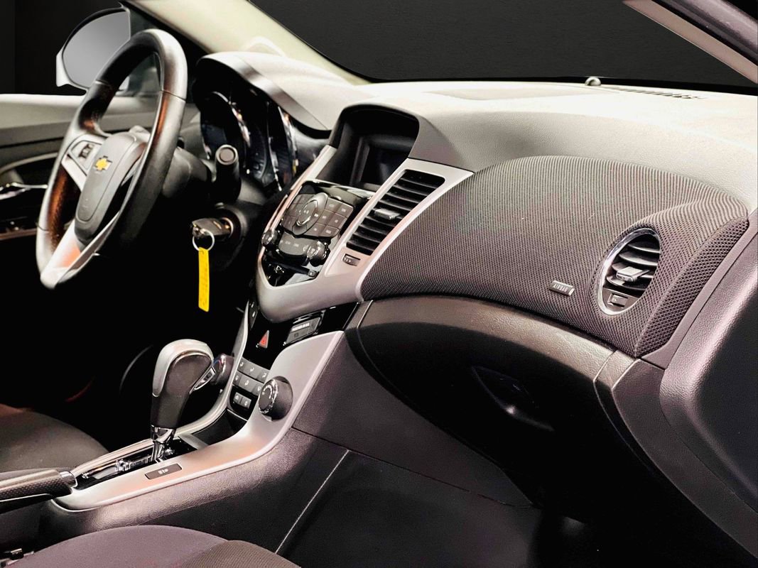 Used 2013 Chevrolet Cruze LT w/ All-Star Edition image 13