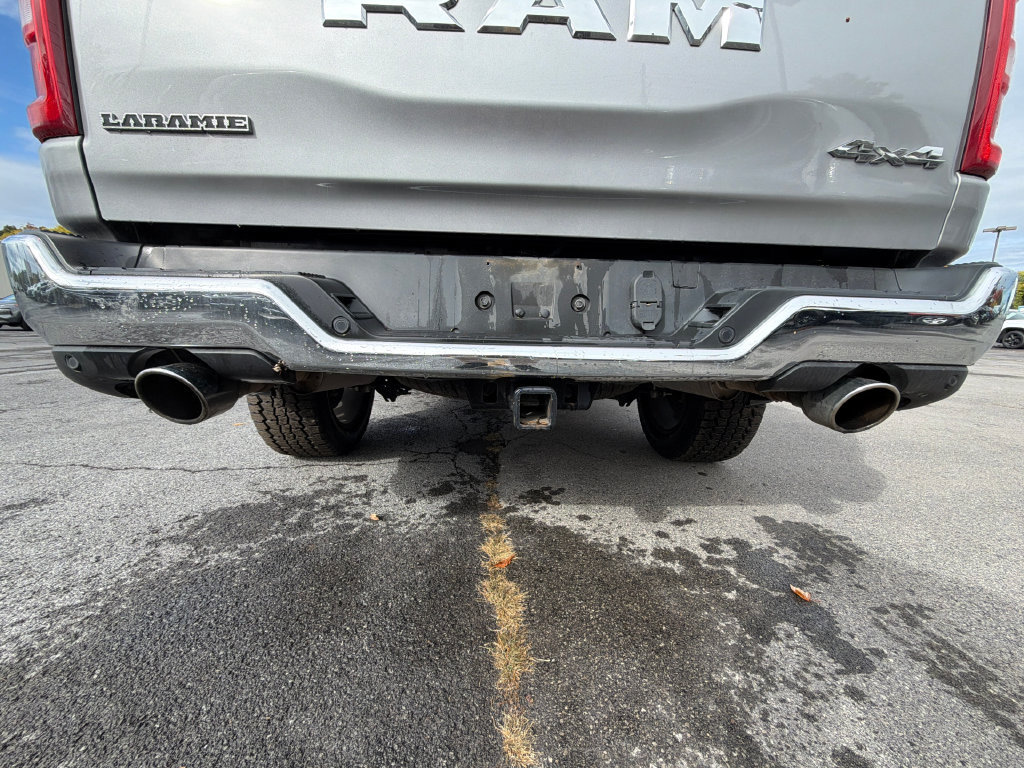 Used 2025 RAM 1500 Laramie AWD/4WD image 10
